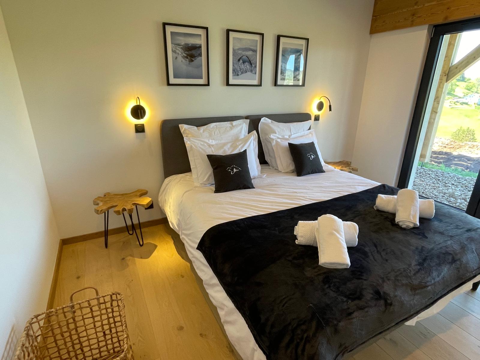 Aménagement de la seconde chambre double du chalet